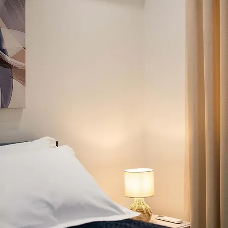 - Skanderbeg Square View Lägenhet *